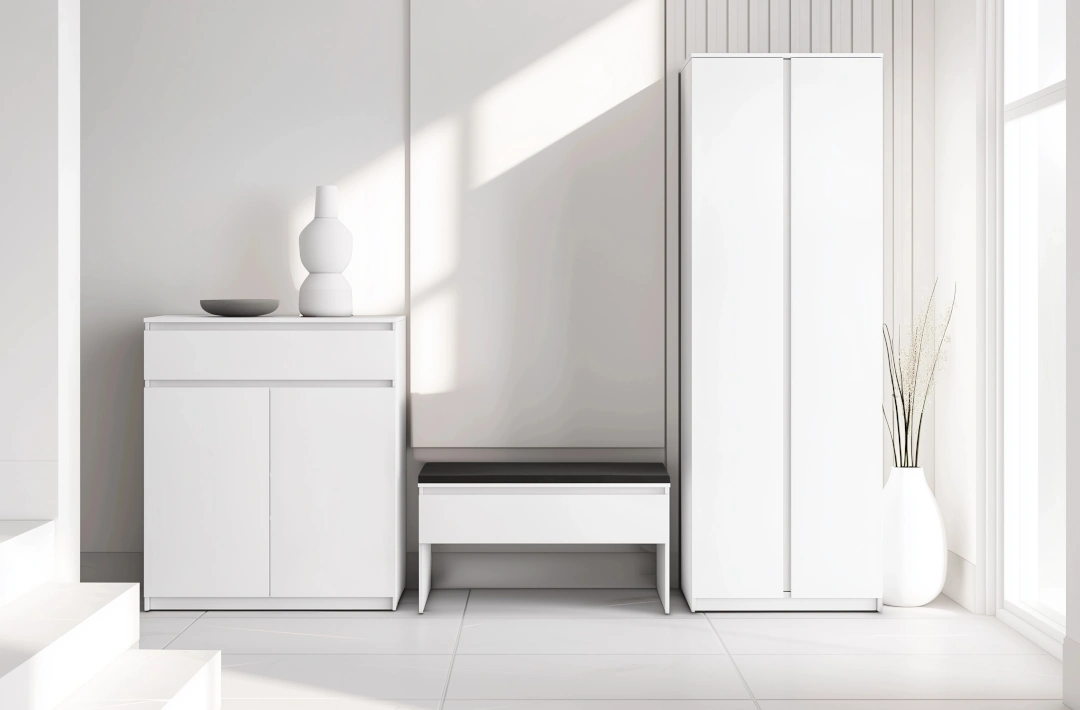 hall with a chest of drawers and a bench from the Simply collection